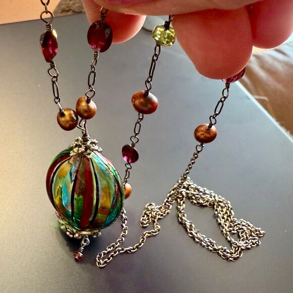 Vintage Venetian Style Handblown Glass Pendant Necklace - Picture 5 of 7